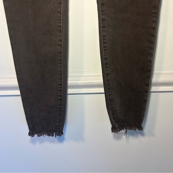 Madewell Black 9” Mid-Rise Skinny Button Up Jeans Size 28 - Picture 3 of 10